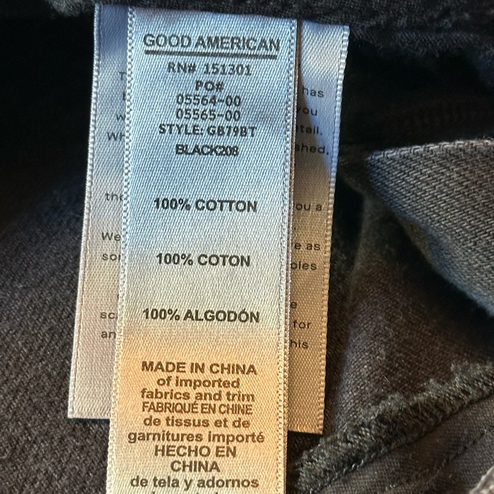 Good American Good Boy Black Jeans With Slit Waistband - Picture 7 of 12